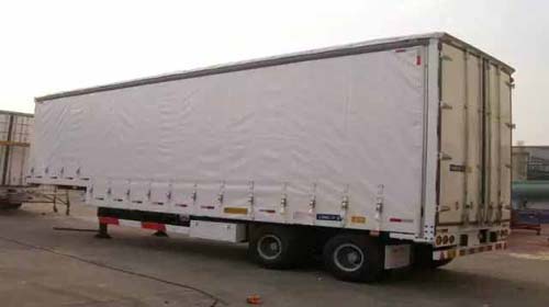 中集通華新型簾布廂式半掛車批量出口泰國(guó) 高效裝卸技術(shù)助力東南亞物流升級(jí)